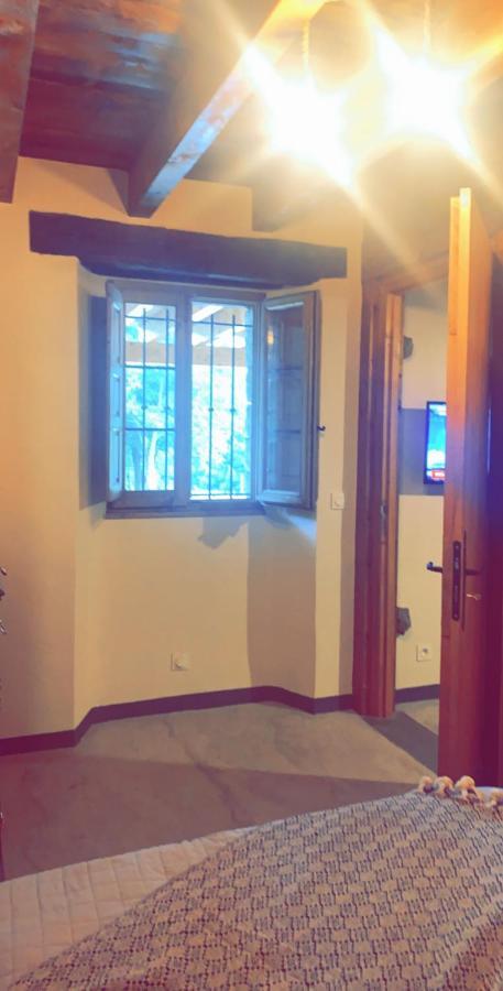 Affittacamere La Bergerie Du Chene Omessa Esterno foto